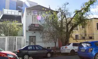 Imagem: Casa para Venda - 144m², 5 dormitórios