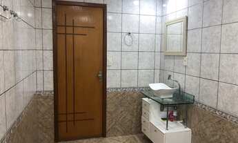 Imagem 6: Casa de vila térrea para aluguel e venda possui 240 metros quadrados com 3 quartos