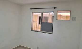 Imagem 7: Apto 1 quarto, sala, cozinha e banheiro, reformado, vazio, perto de comercio e condução