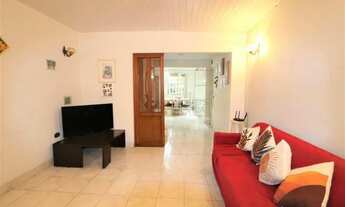 Imagem: Casa de 261m2 em rua tranquila da Vila Mariana