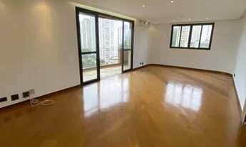 Imagem 2: Vendo apartamento na Vila Andrade com 254m² 4 vagas na rua Alexandre Benois!