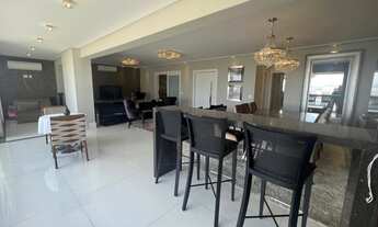 Imagem 3: Apartamento para aluguel possui 240 metros quadrados com 4 quartos