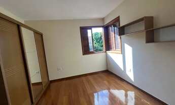 Imagem 2: Casa com 4 dormitórios para alugar em Belo Horizonte