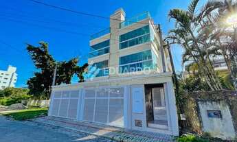 Imagem 3: Apartamento à venda com 02 dormitórios a 550 metros da praia de Bombas, Bombinhas-Sc