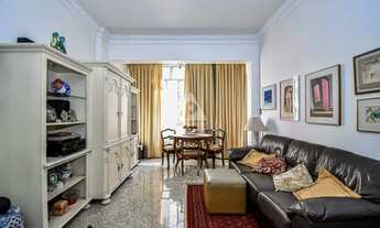 Imagem 2: Excelente apto 2 quartos reformado na quadra da praia do Leme