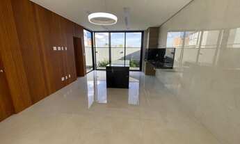 Imagem 12: Linda Casa Dúplex no Condomínio Fabergé Residencial com 3 salas