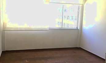 Imagem 2: Excelente cobertura para locação com 3 quartos sendo 2 suítes Centro Petrópolis