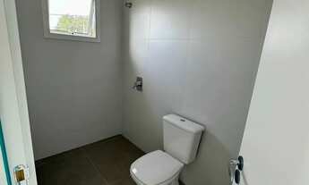 Imagem 5: Sobrado com 3 dormitórios sendo 1 suíte e 2 vagas de garagem no Bairro Espinheiros em Itaj