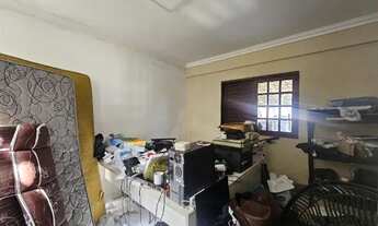 Imagem 7: Duas casas, terreno grande e com ótima localização