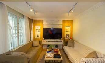 Imagem 3: Lindo Sobrado Triplex no Bairro Seminário 3 Quartos, 2 Suítes, Alto Padrão