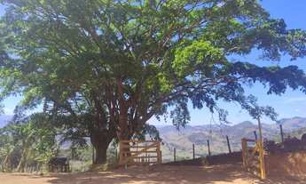 Imagem 3: Terreno Gonçalves/MG com vista Pedra do Baú