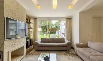 Imagem 3: Casa em Condomínio com 4 dormitórios à venda com 200m² por R$ 2.690.000,00 no bairro Orlea