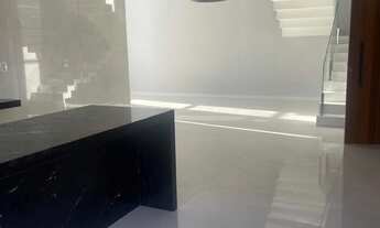 Imagem 13: Linda Casa Dúplex no Condomínio Fabergé Residencial com 3 salas