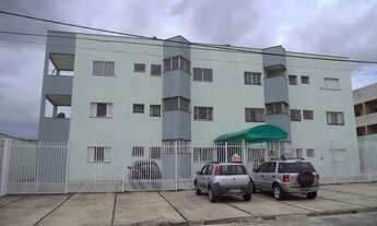 Imagem: 01 cômodo com banheiro e área de serviço