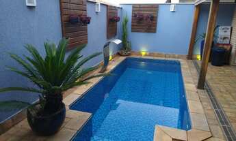 Imagem 2: Casa de condomínio sobrado para venda com 200m², com 3 suites e piscina