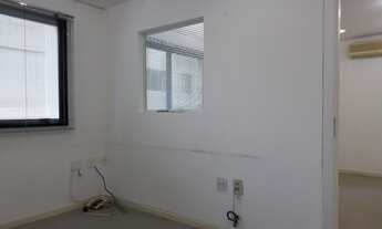 Imagem 6: Conjunto com 30 m², 2 salas e 1 vaga de garagem