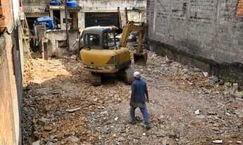 Imagem 2: Terreno plano com Projeto para 9 aptos