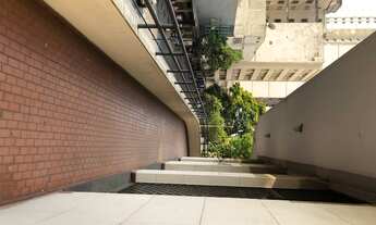 Imagem 2: 02 sobrelojas divididas em 08 salas!