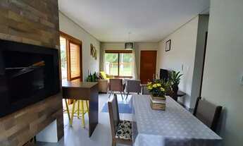 Imagem 4: Elegance Imóveis: Belíssima casa térrea com 2 dormitórios, totalmente mobiliada, localizad