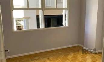 Imagem 7: Apartamento de 2 dormitórios no Centro desocupado