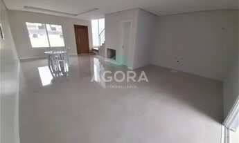 Imagem 4: Sobrado para venda tem 142 metros quadrados com 3 quartos em Igara - Canoas - RS