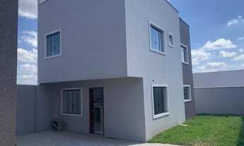 Imagem 2: Sobrado para Venda em Curitiba, Alto Boqueirão, 3 dormitórios, 1 suíte, 3 banheiros, 3 vag