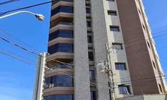 Imagem 2: Apartamento para aluguel possui 212 metros quadrados com 4 quartos em Centro - Araxá - MG