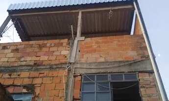 Imagem 2: Duas casas Casa com 4 dormitórios