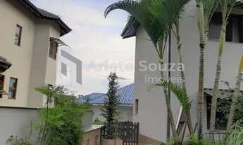 Imagem 2: Casa em Condomínio para Venda em Arujá, Arujá 5, 3 dormitórios, 3 suítes, 5 banheiros, 4 v