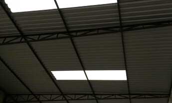 Imagem 4: Ótimo galpão de 250 m² com pé direito de 7 metros em toda extensão_Nova Iguaçu