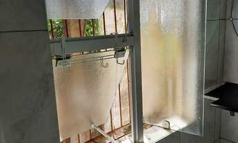 Imagem 2: Kit sem mobília, p/ moça - próximo IFSC Mauro Ramos