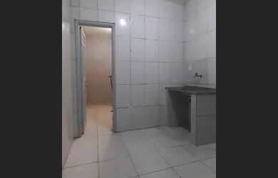 Imagem 5: Centro - Bairro de Fátima 1/quarto cozinha, banheiro e área R$ 700,00