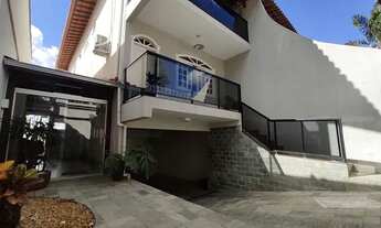 Imagem: Casa por R$1.080.000,00 e R$4.800,00 locação