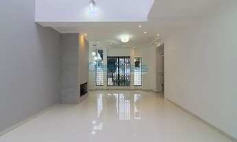 Imagem 4: CURITIBA - Casa Padrão - CAPÃO RASO