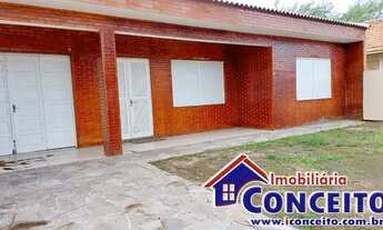 Imagem 2: C550 - Excelente residência a poucos metros do mar no balneário Mariluz