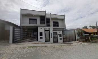 Imagem 2: Casa com piscina