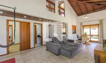 Imagem 2: Casa para Aluguel - Rio Tavares, 3 Quartos, 250 m2