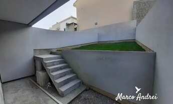 Imagem 2: Sobrado com passagem lateral e duas suítes em são josé - SC