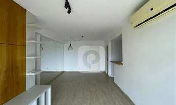 Imagem 2: Apartamento reformado Cidade Jardim 3 Quartos 92m² andar Alto Sol da Manha Barra olímpica