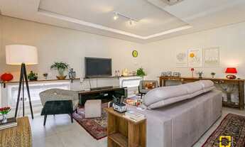 Imagem 7: Casa Completa em Condomínio Fechado - 3 Suítes, Vista e Alto Padrão no Porto da Lagoa com