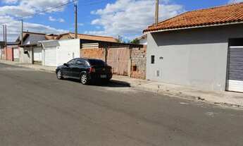 Imagem 2: UR49 - Vendo casa 2 dorm. 2 banh. no Jardim Adonai, varanda, churrasqueira, garagem
