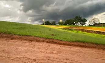 Imagem 6: Terrenos em Atibaia! Fechado com portão eletrônico e a 10 min do centro!