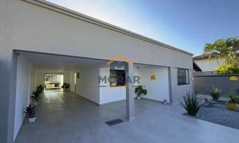 Imagem 5: Casa na faixa mar, com piscina em Matinhos