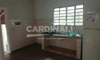 Imagem 6: Casa com amplo quintal. Ótima localização, próximo ao Centro!