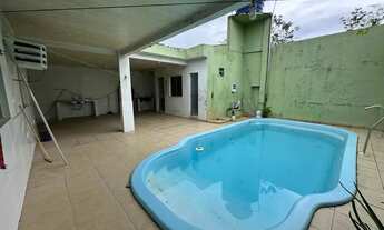 Imagem 2: GR Vende Casa no Conj. Tapajos - 4/3 suites - 3 vagas - 200m2 - aceita financiamento