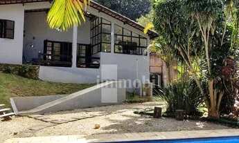 Imagem 3: Casa térrea com 3 dormitórios na região de carapicuiba