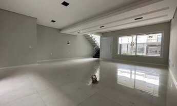 Imagem: Sobrado 3 dormitórios no Bairro Bela Vista