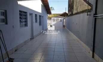 Imagem 2: Térrea para aluguel possui 79 metros quadrados com 2 quartos em Jardim Aguapeu - Mongaguá