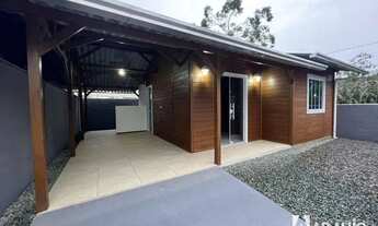 Imagem: Casa no bairro Espinheiros - Itajaí/SC