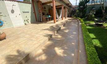 Imagem: Casa com 4 dormitórios à venda, 140 m²